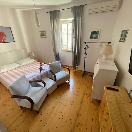 Apartments And Rooms Ille 시베니크 외부 사진
