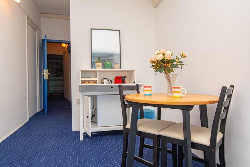 Apartments And Rooms Ille 시베니크 외부 사진