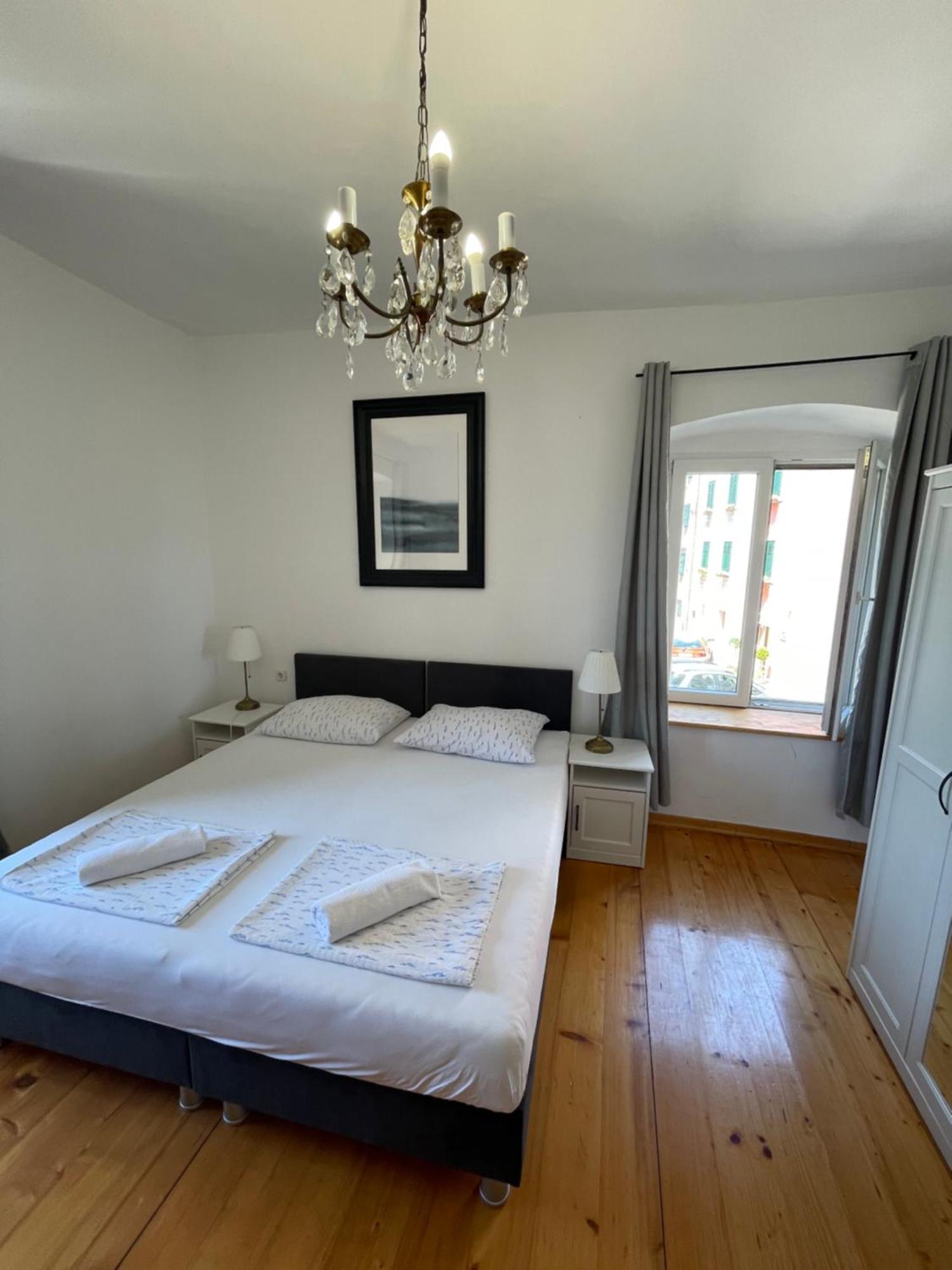 Apartments And Rooms Ille 시베니크 외부 사진